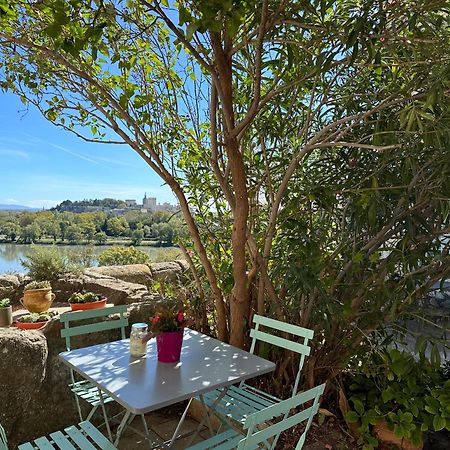 Charmante Petite Maison Avec Vue Panoramique, En Centre Historique, Proche D'Avignon, Ancienne, Renovee, Climatisee, Terrasse, Parking Public Gratuit Villeneuve-lès-Avignon 외부 사진
